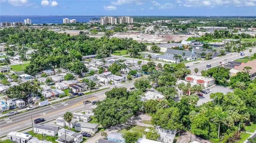 68-72-76  Pondella  RD, North Fort Myers, FL 33903
