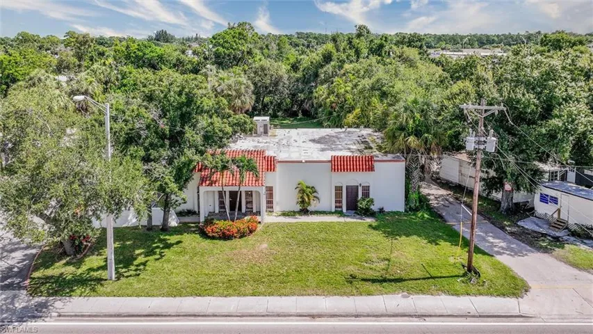 68-72-76  Pondella  RD, North Fort Myers, FL 33903