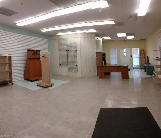 68-72-76  Pondella  RD, North Fort Myers, FL 33903