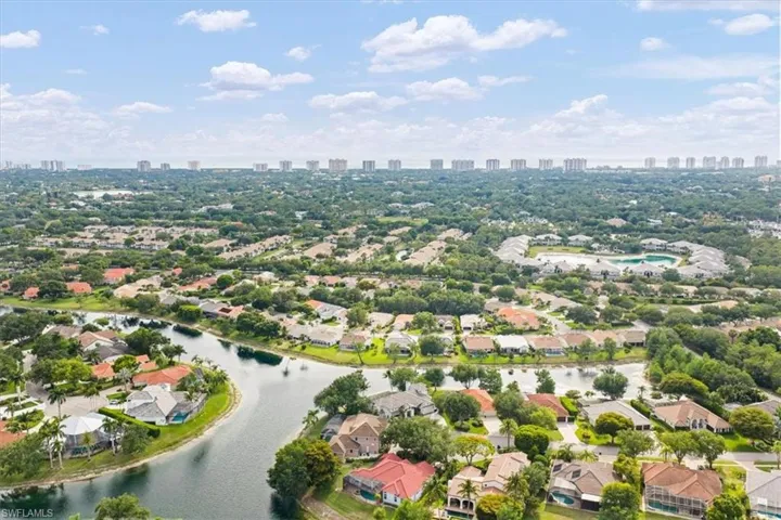 7985  Beaumont  CT, Naples, FL 34109