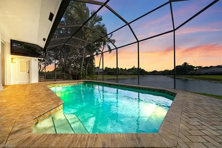 7985  Beaumont  CT, Naples, FL 34109