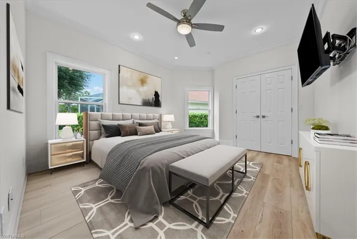 7985  Beaumont  CT, Naples, FL 34109