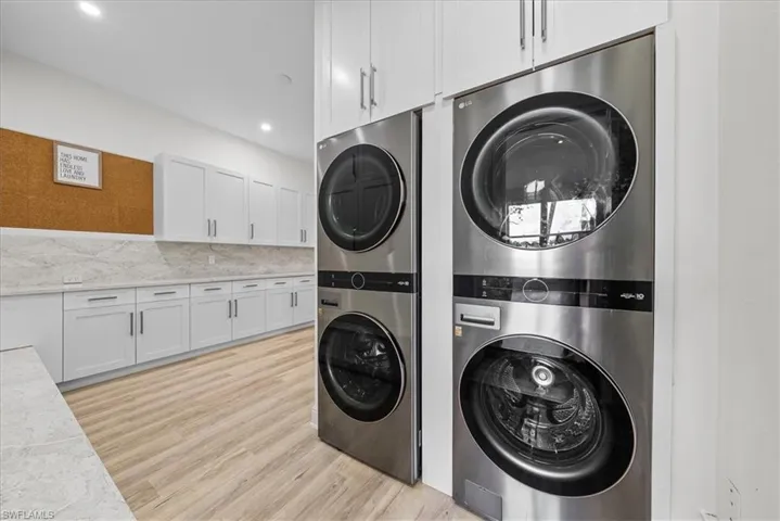 7985  Beaumont  CT, Naples, FL 34109