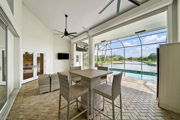 7985  Beaumont  CT, Naples, FL 34109