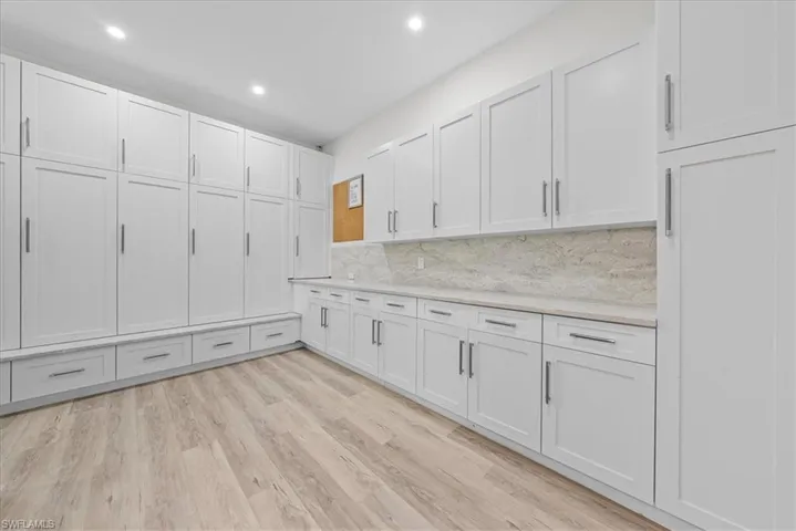 7985  Beaumont  CT, Naples, FL 34109