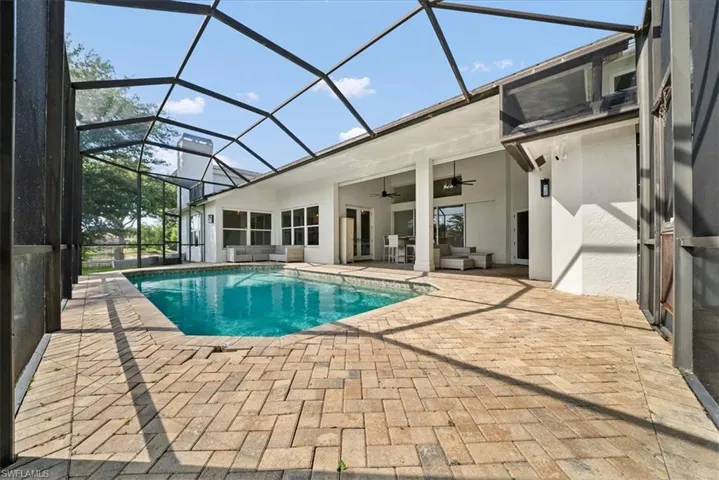7985  Beaumont  CT, Naples, FL 34109