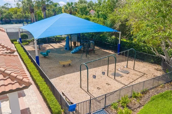 7985  Beaumont  CT, Naples, FL 34109