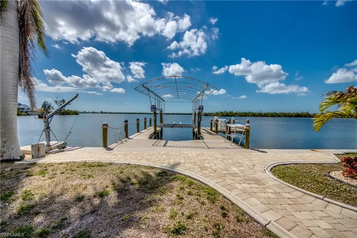 11599 Island Ave, Matlacha, Florida 33993