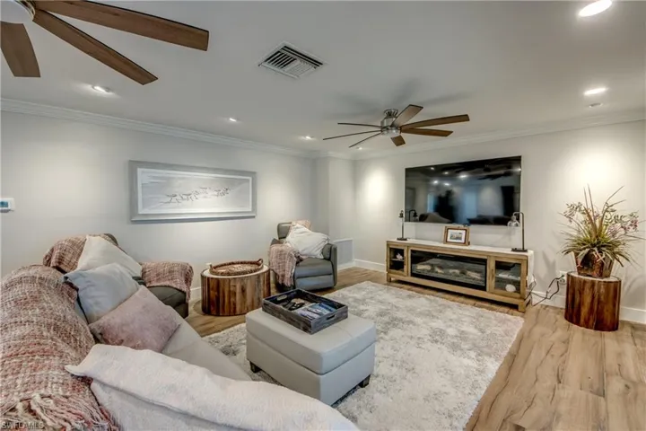 11599 Island Ave, Matlacha, Florida 33993