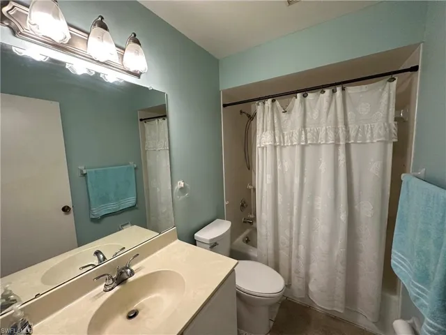 1321  Sandtrap  DR, Fort Myers, FL 33919