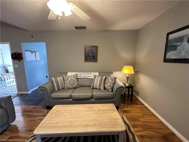 1321  Sandtrap  DR, Fort Myers, FL 33919