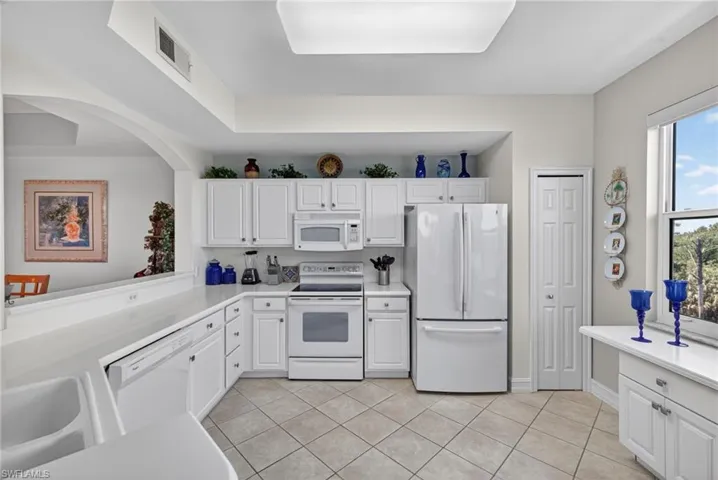 20944 Island Sound Cir 305, Estero, Florida 33928
