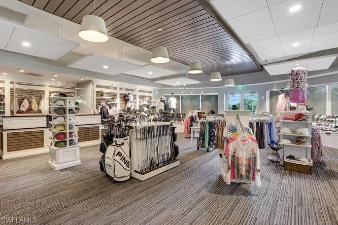 Golf Pro shop
