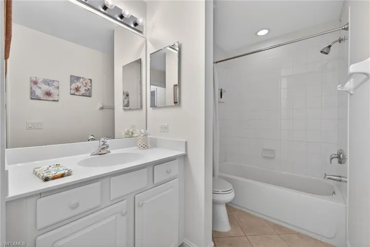 20944 Island Sound Cir 305, Estero, Florida 33928