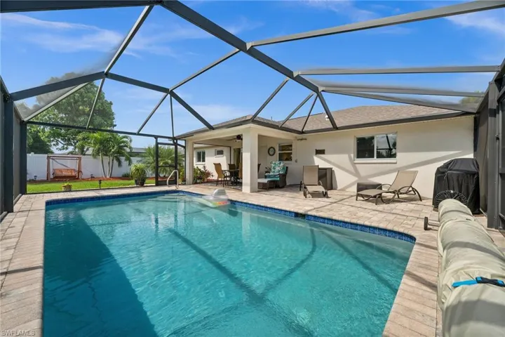 2008 Bolado Pkwy, Cape Coral Fl 33990