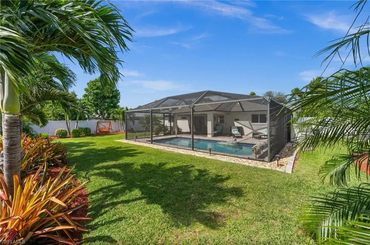 2008 Bolado Pkwy, Cape Coral Fl 33990