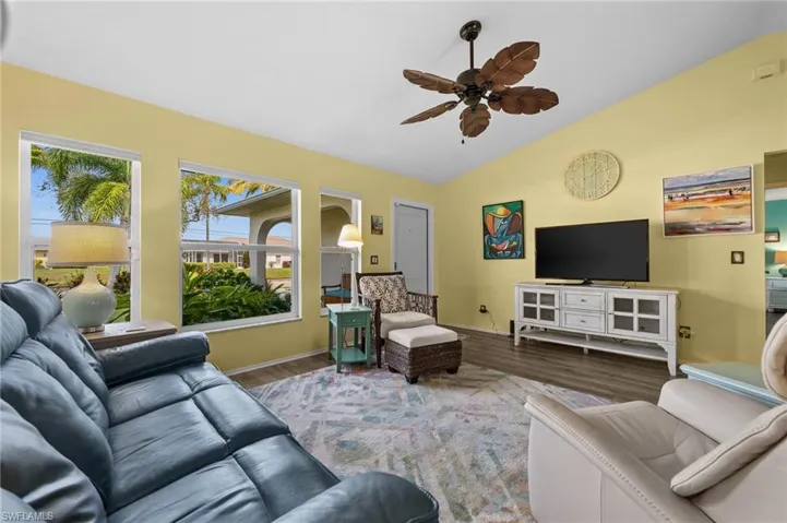 2008 Bolado Pkwy, Cape Coral Fl 33990
