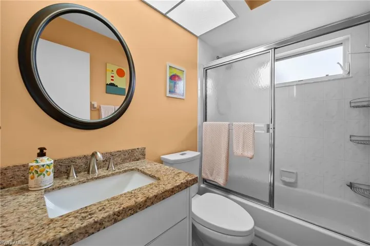 2008 Bolado Pkwy, Cape Coral Fl 33990
