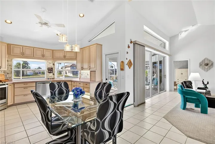 489 Adirondack Ct, Marco Island, Florida 34145