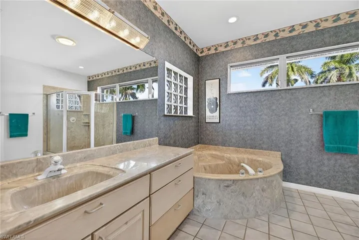 489 Adirondack Ct, Marco Island, Florida 34145