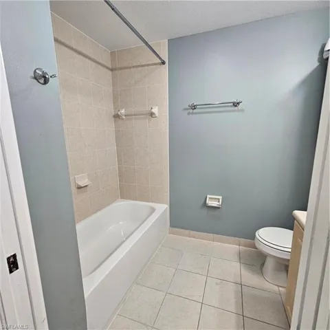 8423 Bernwood Cove Loop # 409, Fort Myers, Florida 33966
