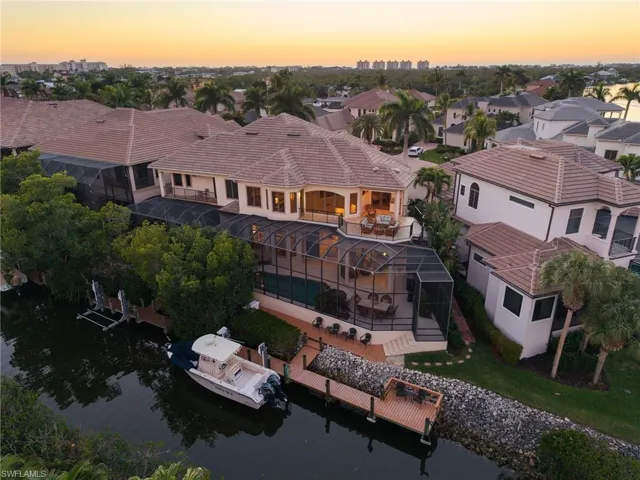 HIGH & DRY DURING HURRICANE HELENE & MILTON WITH NO WATER INTRUSION!