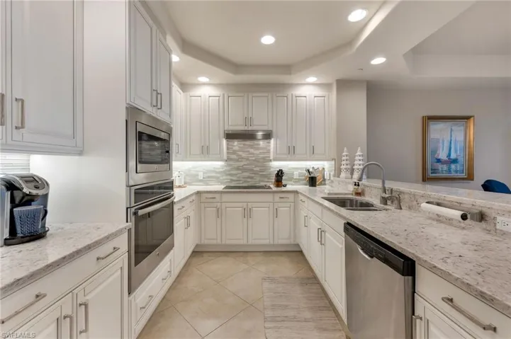 580 El Camino Real 3504, Naples, Florida 34119