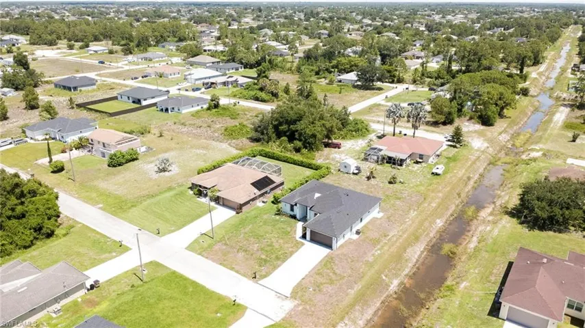 3500 33rd St Sw, Lehigh Acres, Florida 33976