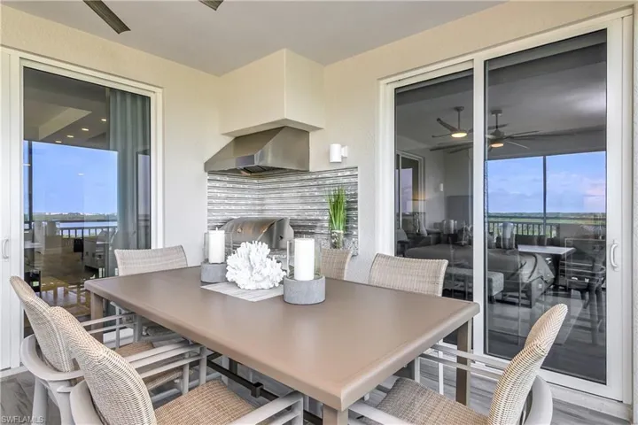Screened-In Lanai with Grill