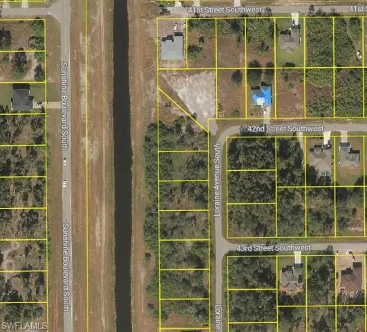 Map / location featuring property parcel outlined