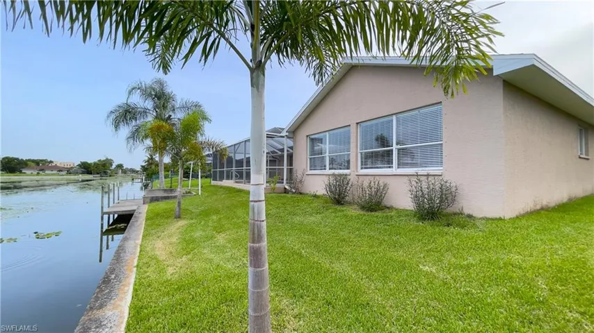 17 SE 15th  AVE, Cape Coral, FL 33990