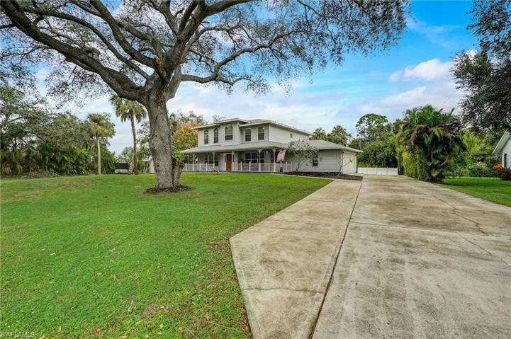 7305 Sean LN, NORTH FORT MYERS FL 33917
