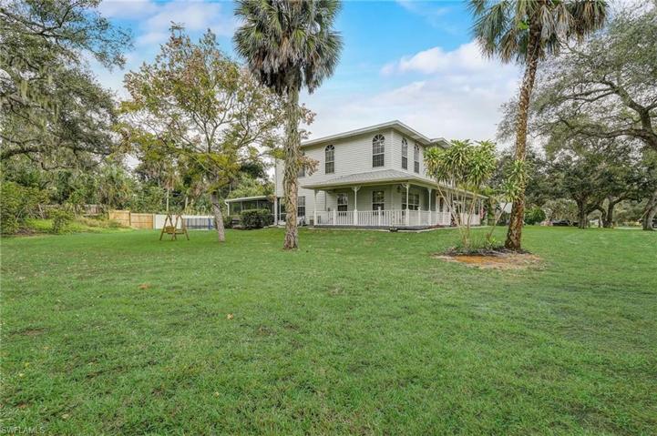 7305 Sean LN, NORTH FORT MYERS FL 33917