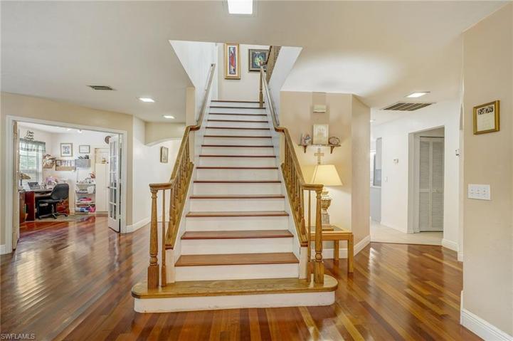 7305 Sean LN, NORTH FORT MYERS FL 33917