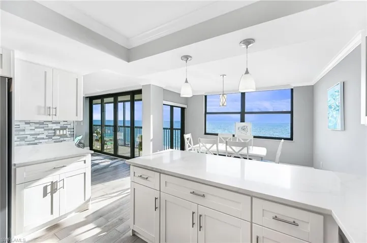 9375  Gulf Shore  DR, Naples, FL 34108