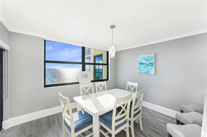 9375  Gulf Shore  DR, Naples, FL 34108