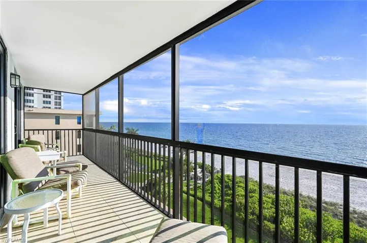 9375  Gulf Shore  DR, Naples, FL 34108
