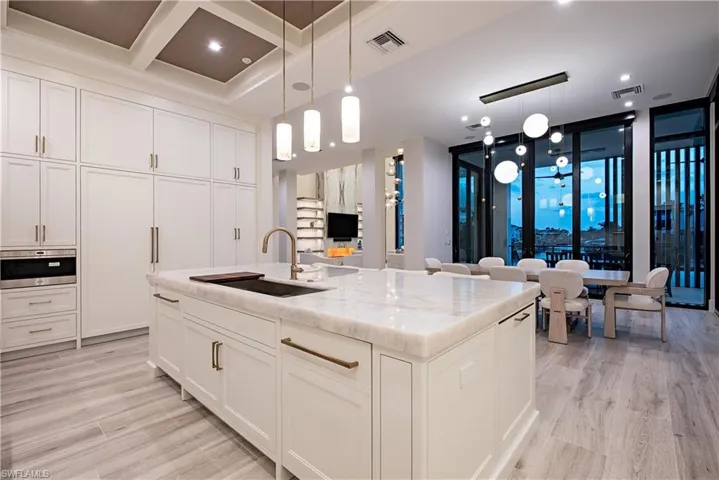 348 Seagull Ave, Naples, Florida 34108