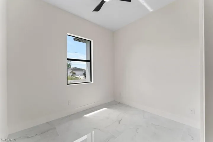 3804  8th SW ST, Lehigh Acres, FL 33976