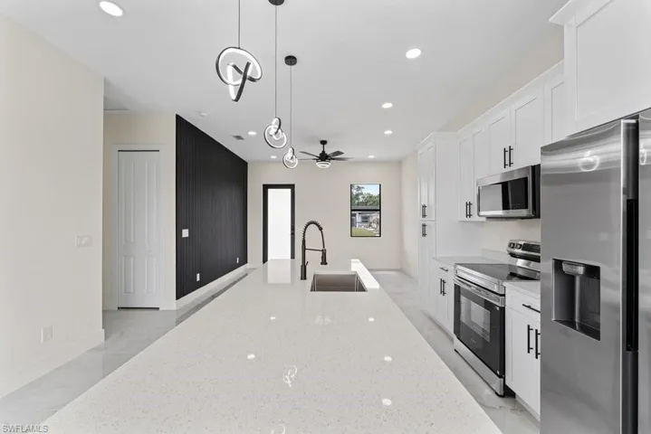 3804  8th SW ST, Lehigh Acres, FL 33976