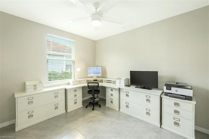 Den/Study can be converted to a third bedroom.