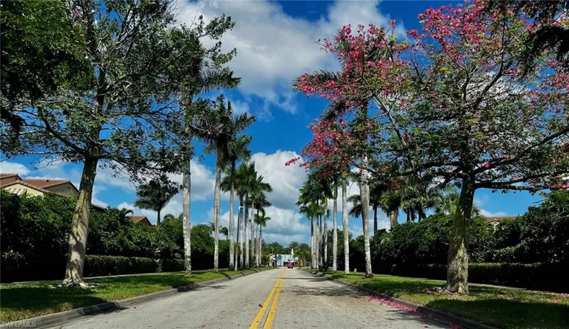 9111 Chula Vista St 11603, Naples, Florida 34113