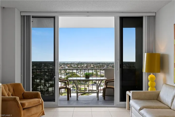 140  Seaview  CT, Marco Island, FL 34145