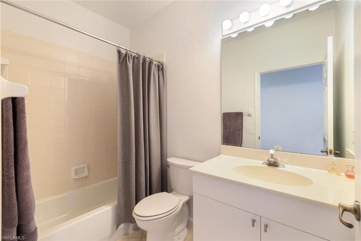 Meticulous Guest bathroom with bath tub