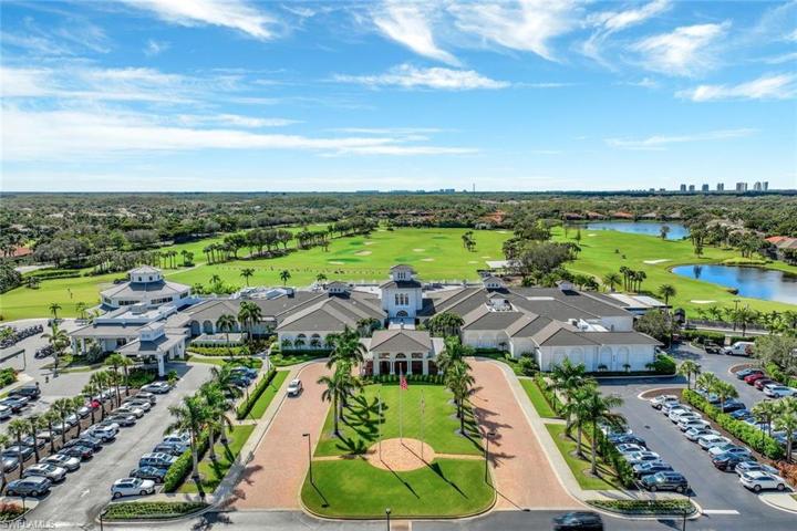 Aerial shot of Shadow Wood Country Club