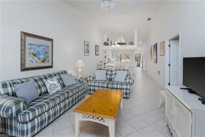 6810  Beach Resort  DR, Naples, FL 34114