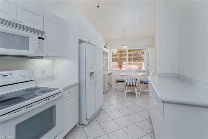 6810  Beach Resort  DR, Naples, FL 34114