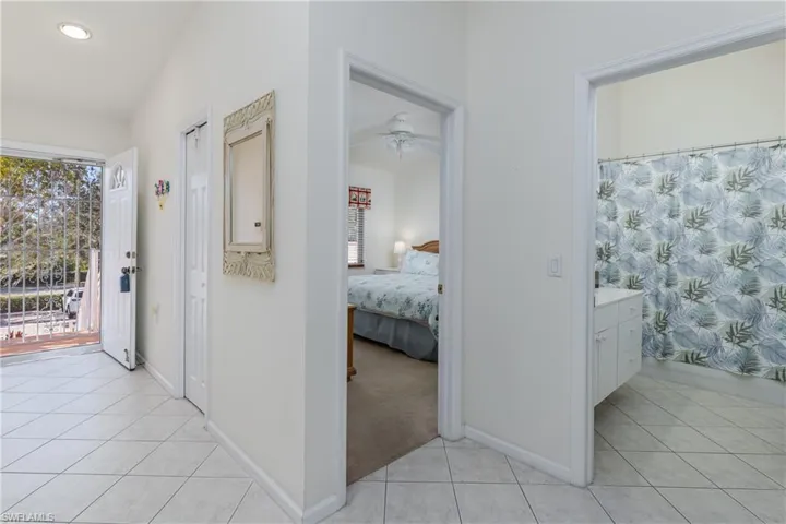 6810  Beach Resort  DR, Naples, FL 34114