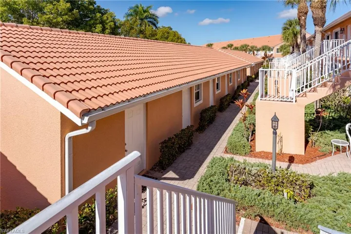 6810  Beach Resort  DR, Naples, FL 34114