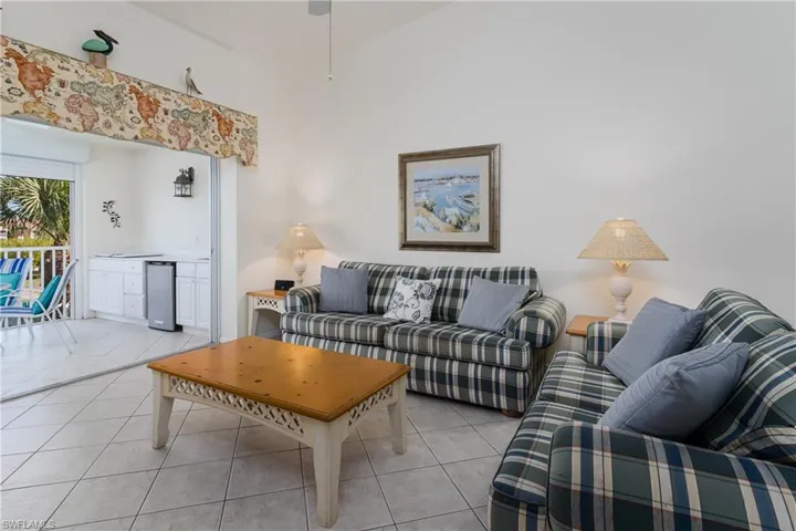 6810  Beach Resort  DR, Naples, FL 34114